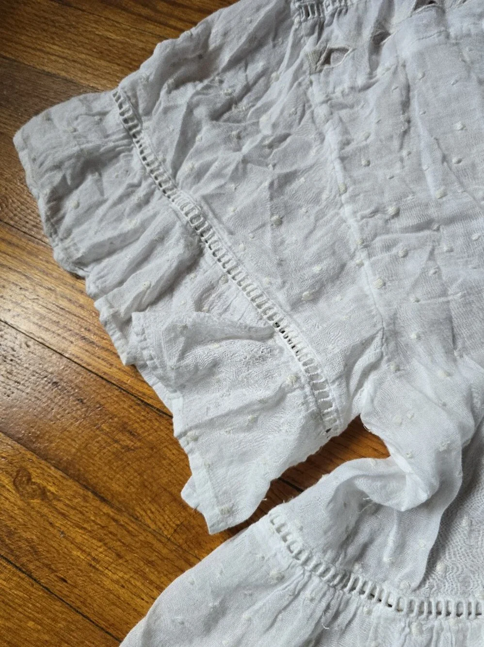 Free People White Top 100% Cotton Popover Swiss Dot Lace Ruffle Embroidered Larg